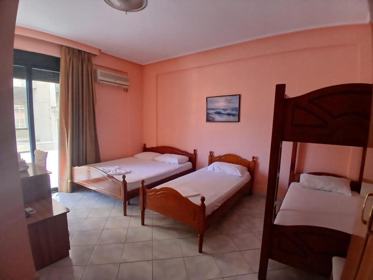 Hotel Rossi Vlorë Εξωτερικό φωτογραφία