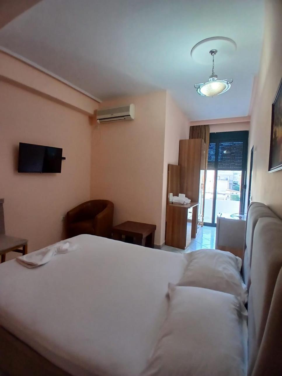 Hotel Rossi Vlorë Εξωτερικό φωτογραφία