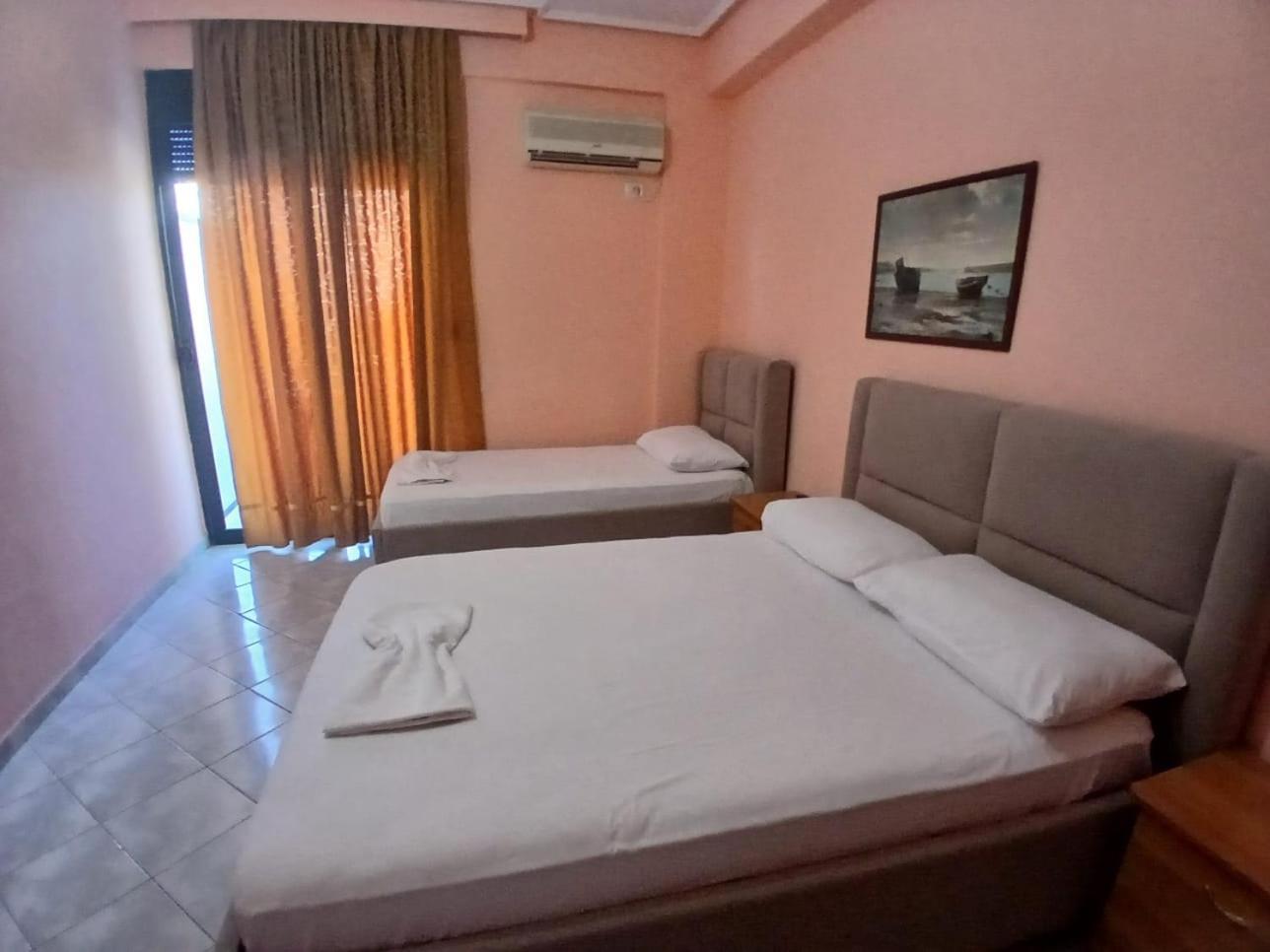 Hotel Rossi Vlorë Εξωτερικό φωτογραφία